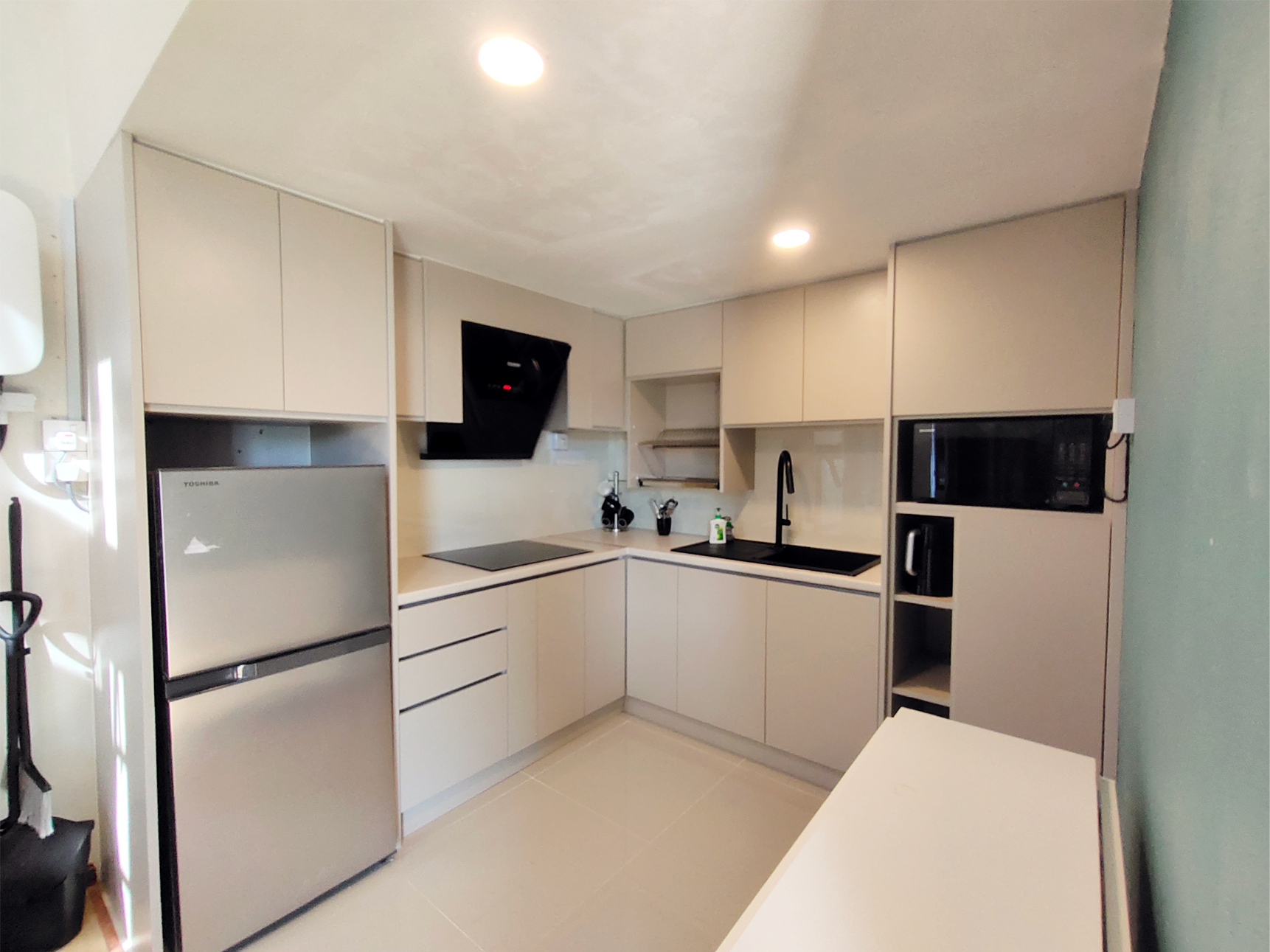 Kitchen Cabinet-01